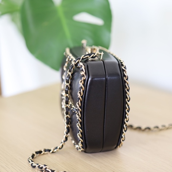 ❌NOT AVAILABLE❌ RARE GHW Chanel Chain Frame CC Box Minaudiere Calfskin Mini Clut - Picture 6 of 15